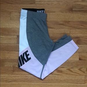 Nike Legasee Leggings, Size Medium